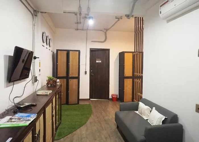 Hostel Feel Good Bk *